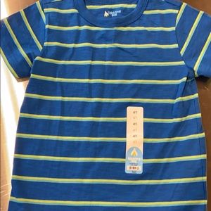 Boys 4T short sleeve t-shirt